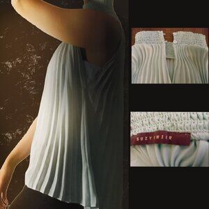 Suzy Shier Pleated Mock Neck Top - Pale Blue